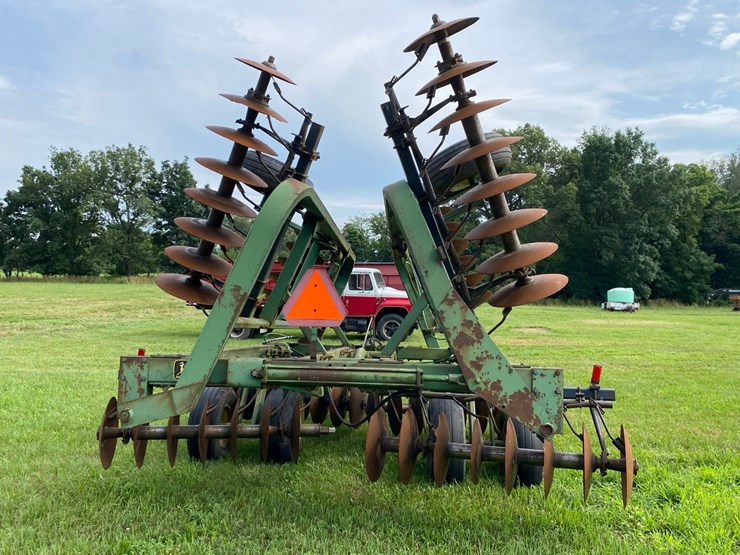 john-deere-230-image-5