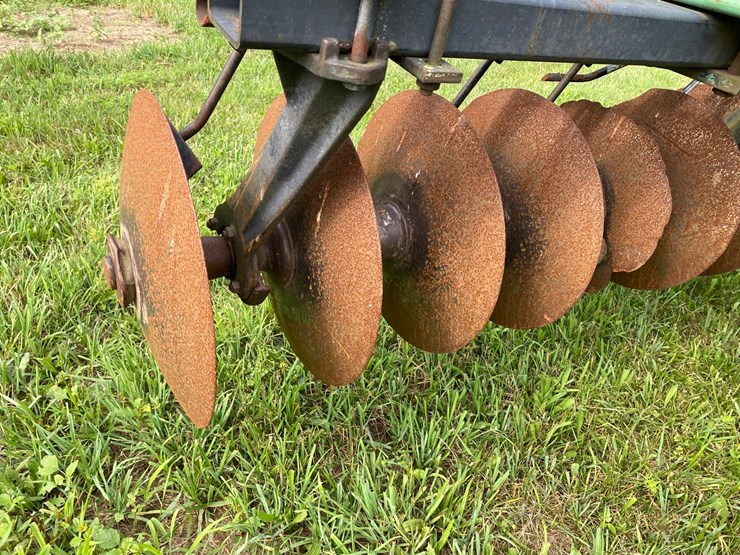 john-deere-230-image-12