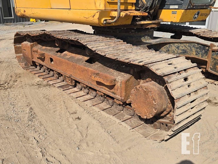 2016-deere-180g-lc-image-36