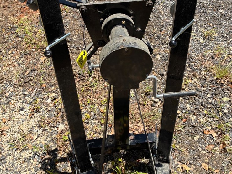 #20259-•-daytona-engine-stand-image-2