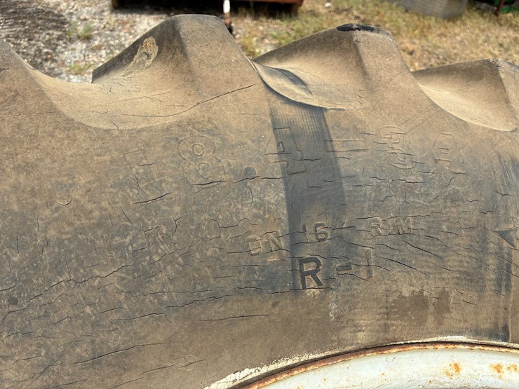 #20233-•-tractor-tires-image-4