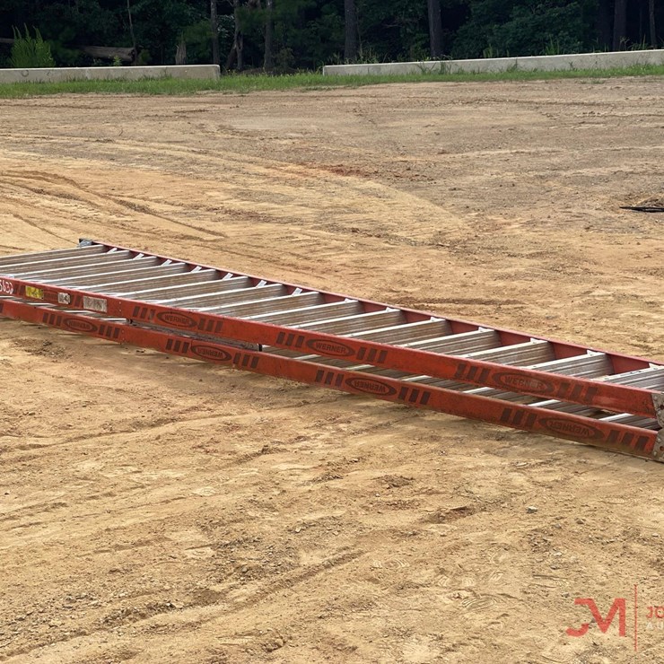 WERNER 20' STEP LADDER