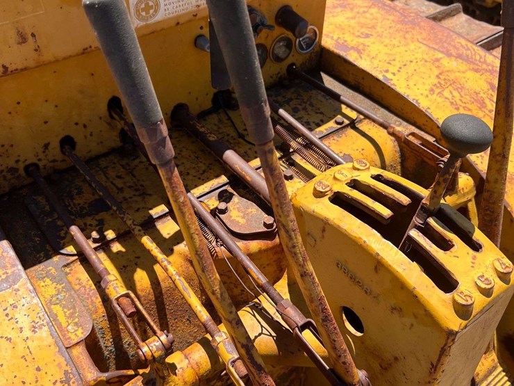 caterpillar-d4-image-19