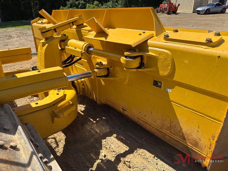 2024-komatsu-d71pxi-24-image-16
