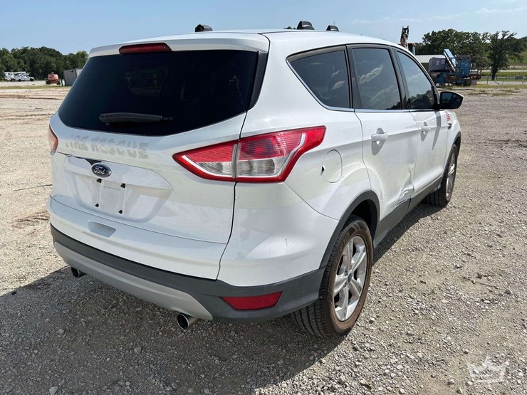 2013-ford-escape-image-3