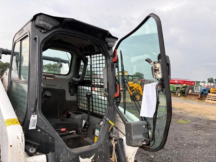 2021-bobcat-t66-image-23