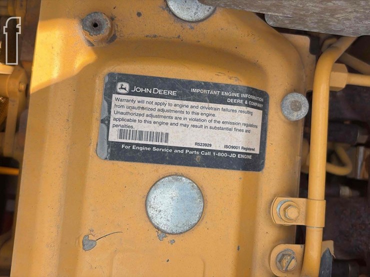 2013-deere-160g-lc-image-24