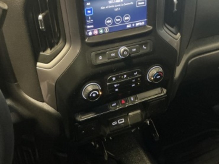 2021-chevrolet-silverado-1500-image-18