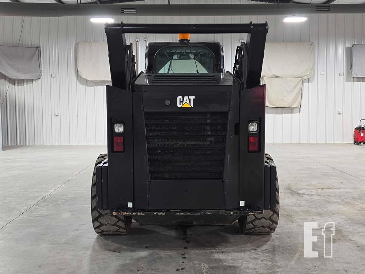 2014-caterpillar-272d-image-8