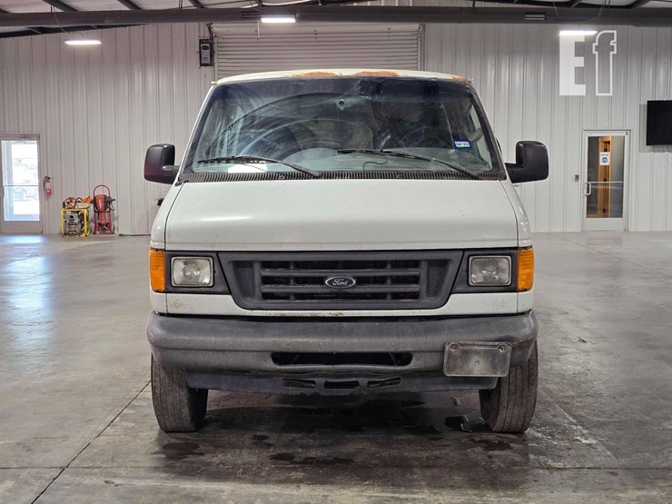2007-ford-e250-image-7