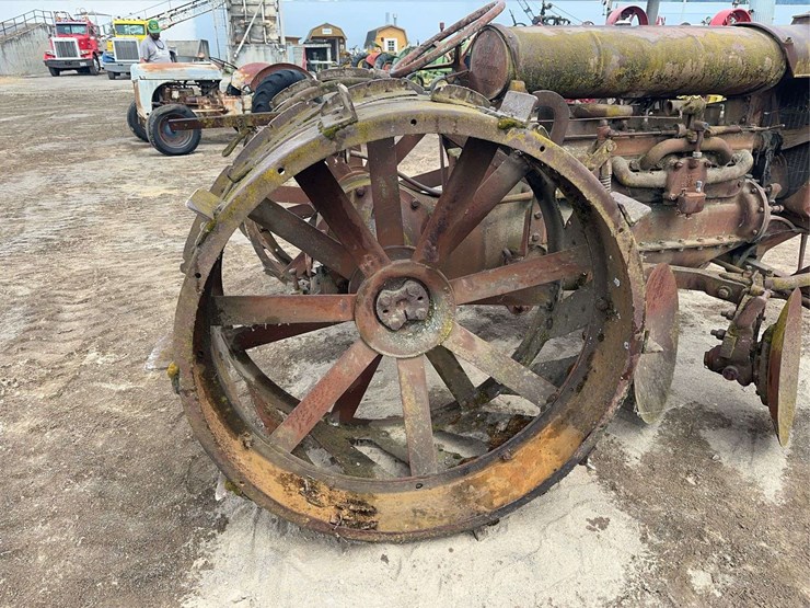 ford-with-mounted-disk-plow-image-37