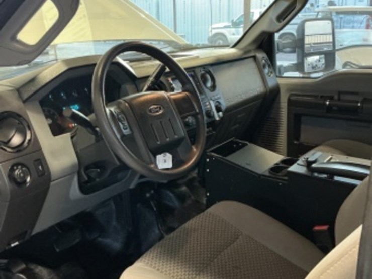2012-ford-f350-image-24