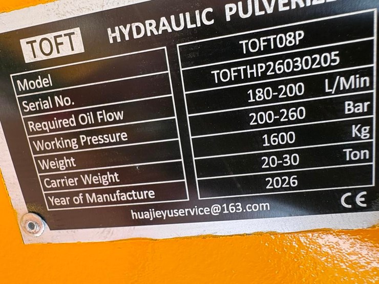 caterpillar-320-image-4
