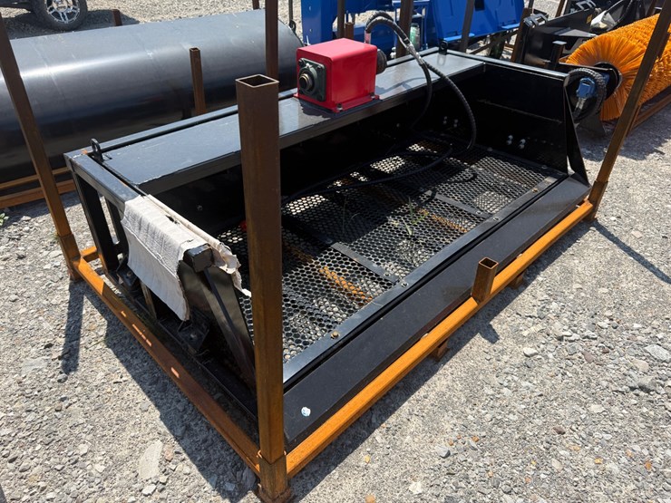 #2038-•-unused-future-vb79-vibrating-skid-steer-bucket-dzdd260472-inv#48836-image-3