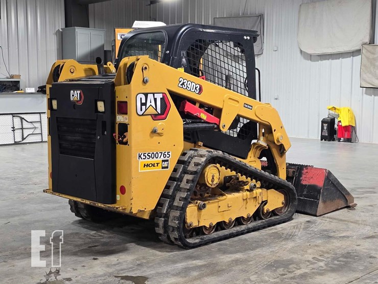 2021-caterpillar-239d3-image-3
