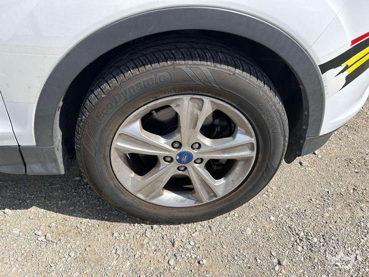2013-ford-escape-image-26