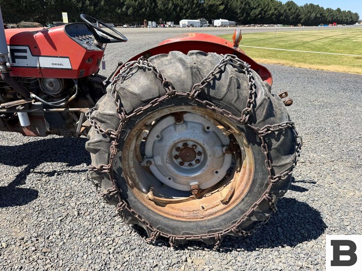 1975-massey-ferguson-235-image-21