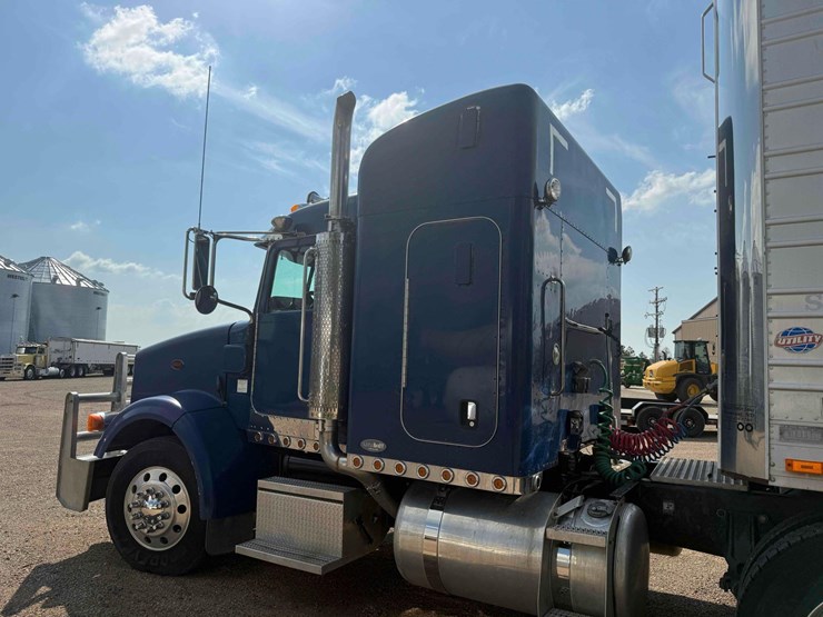2006-peterbilt-378-image-3