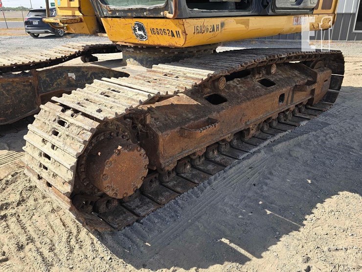 2016-deere-180g-lc-image-31