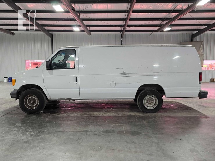 2007-ford-e250-image-5