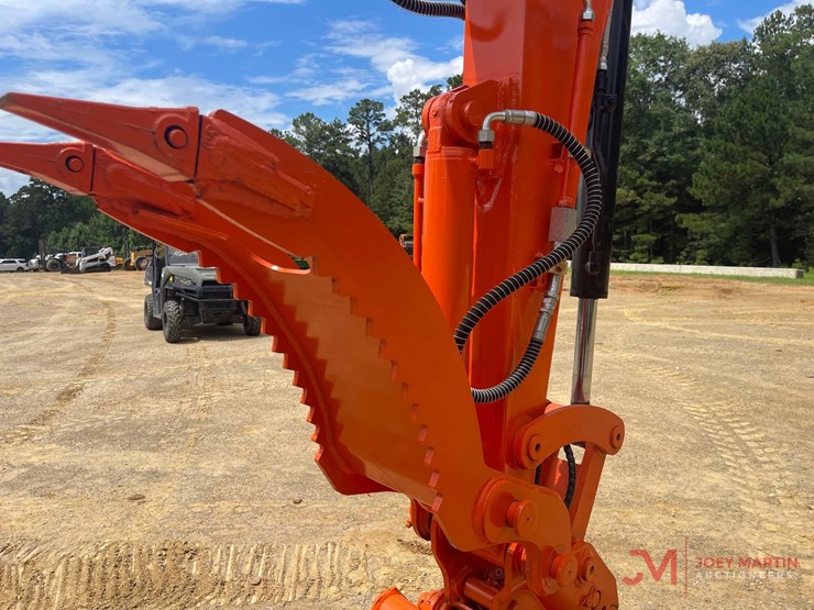 hitachi-zx55u-5a-image-13