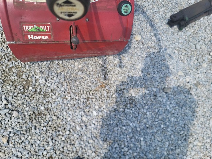 troy-bilt-horse-rear-tiller-image-18
