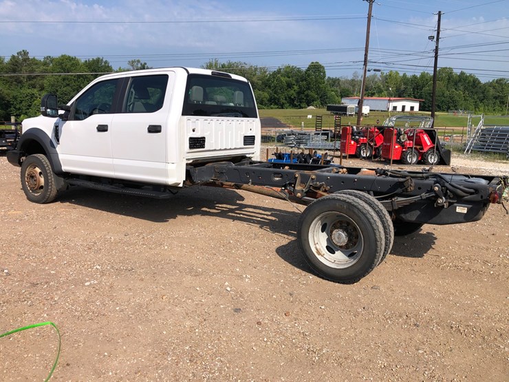 2019-ford-f550-image-2