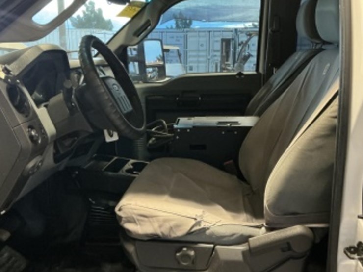 2015-ford-f350-image-25