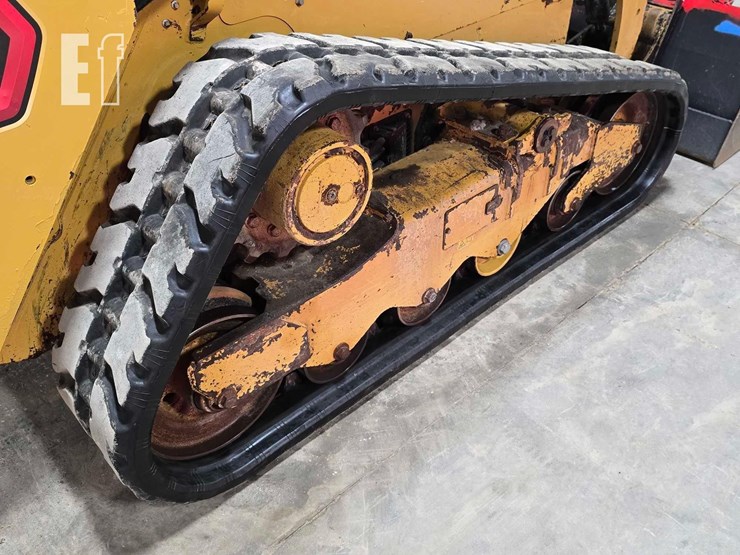 2022-caterpillar-259d3-image-37
