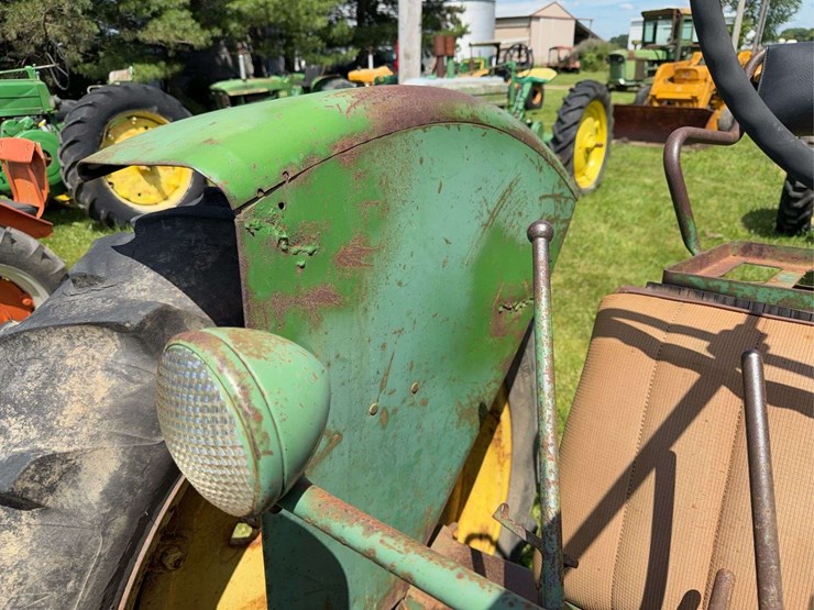 john-deere-model-b-image-21