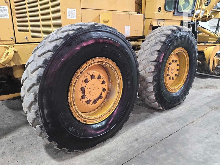 2001-caterpillar-140h-image-30
