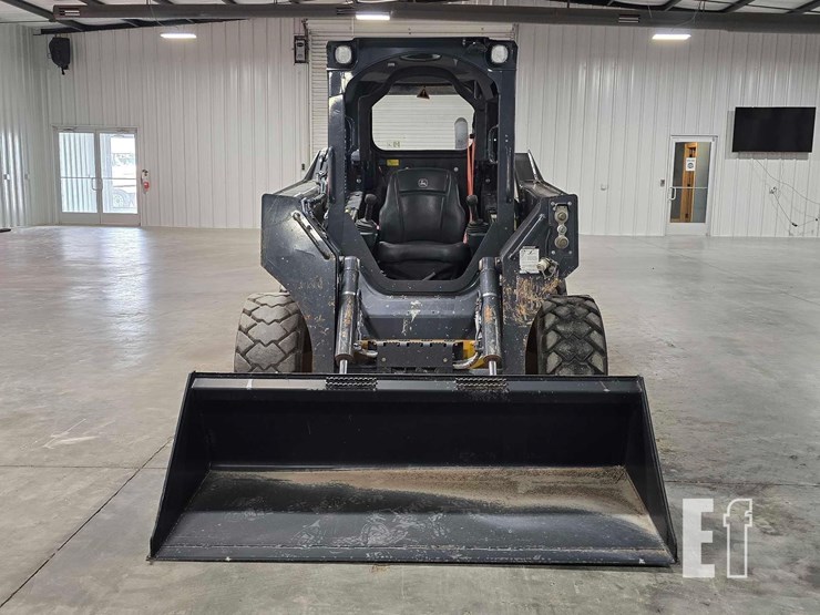 2023-deere-324g-image-7