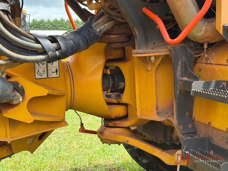 2022-volvo-a30g-image-31