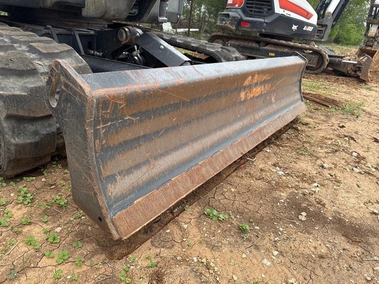 2023-bobcat-e88-image-45