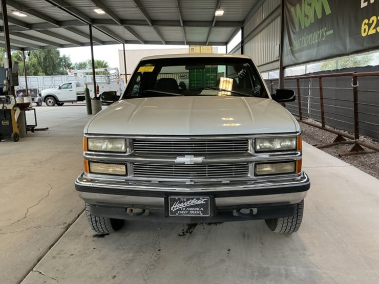 1995-chevrolet-2500-image-3