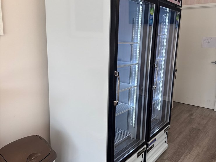 #7051-•-(1)-everest-refrigeration-emgr20-cooler-image-5