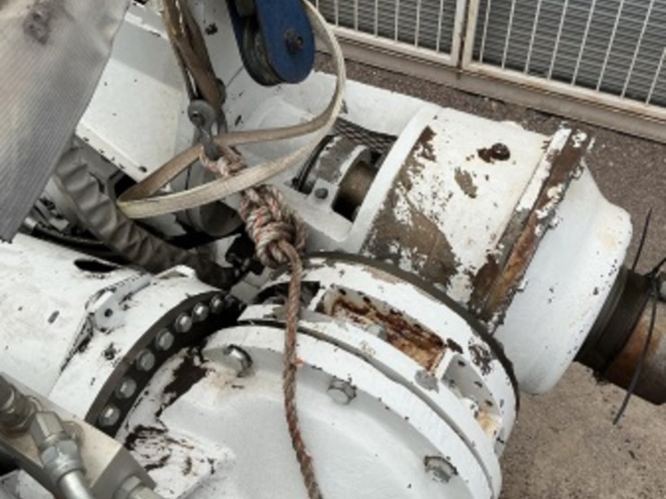 2016-freightliner-m2-106-image-23