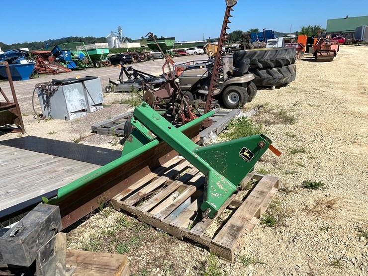 john-deere-65-image-4