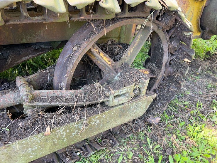caterpillar-crawler-loader-image-36