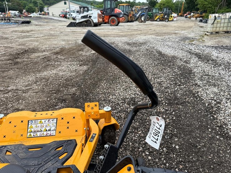 2025-cub-cadet-60-image-16