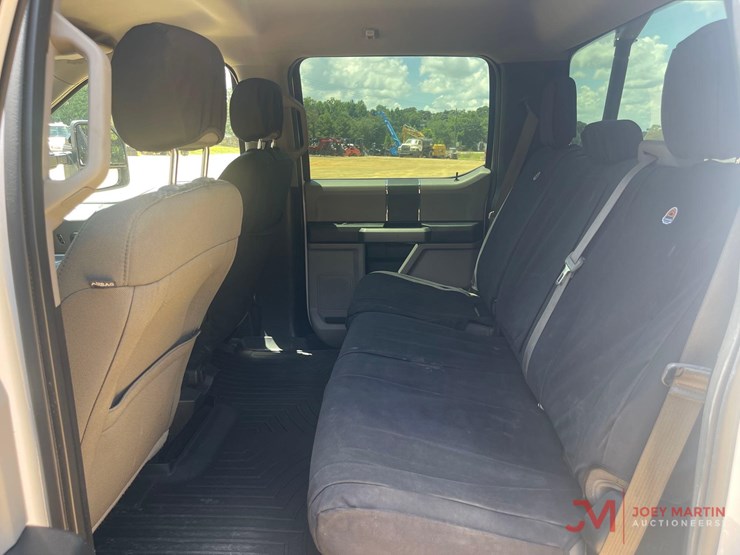 2017-ford-f-250-xlt-super-duty-pickup-truck-image-32
