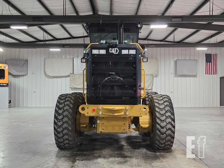 2022-caterpillar-140gc-image-8