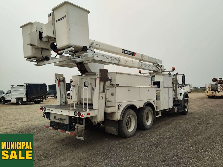international-workstar-7400-image-4