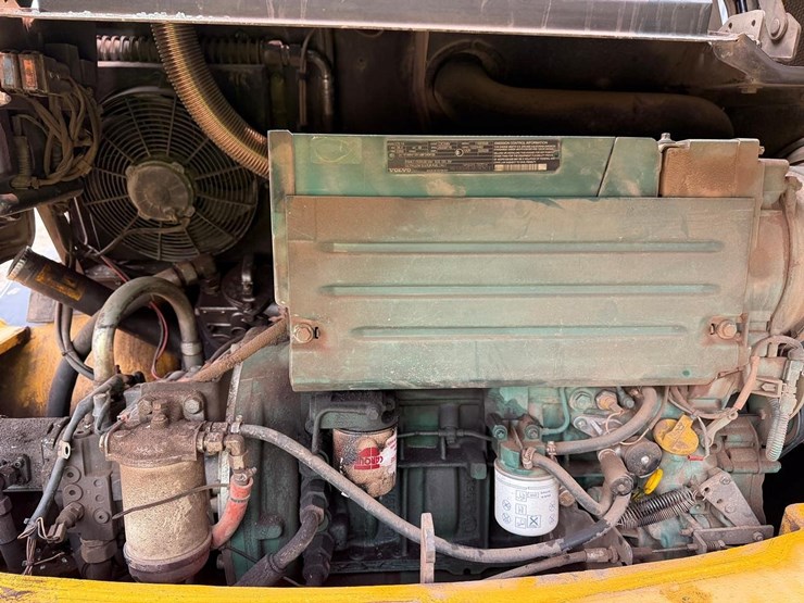 volvo-l20f-image-13