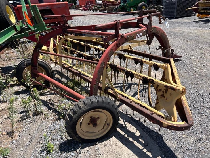 new-holland-256-image-4