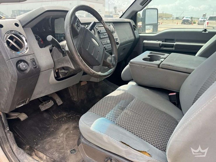 2011-ford-f250-image-9