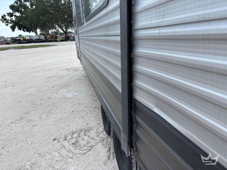 2019-forest-river-t/a-travel-trailer-image-17