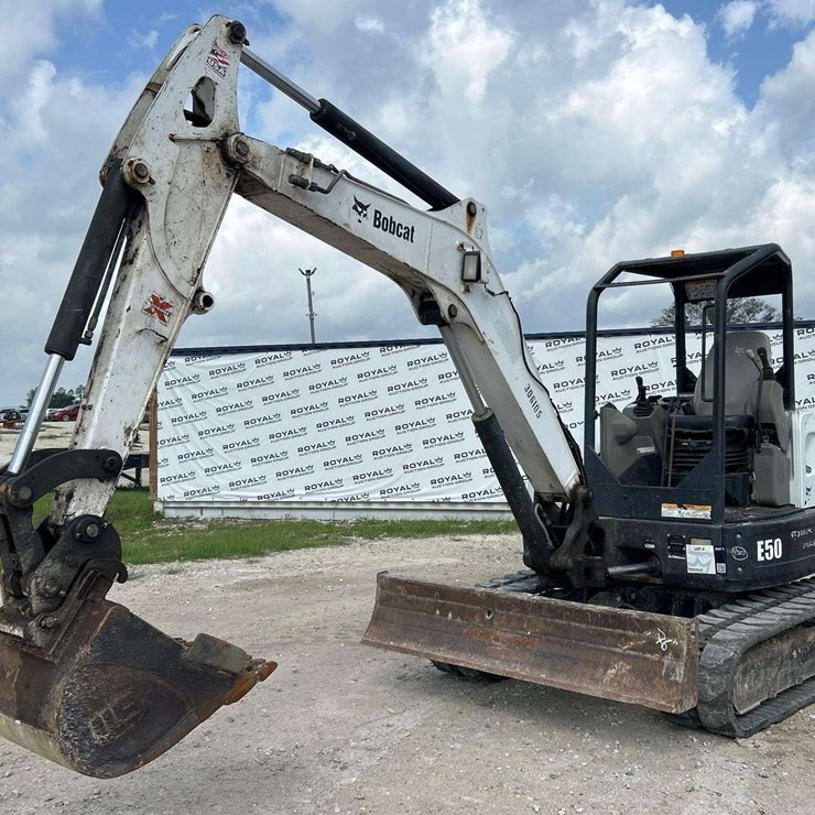 2019 BOBCAT E50