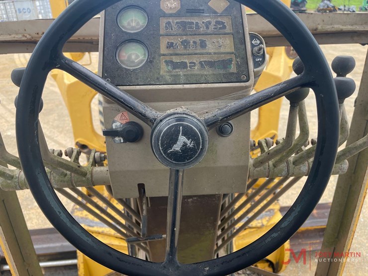 1994-deere-670b-image-21