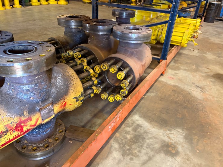 (6x$)-5-1/8”-10k-gate-valves,-incomplete-image-4